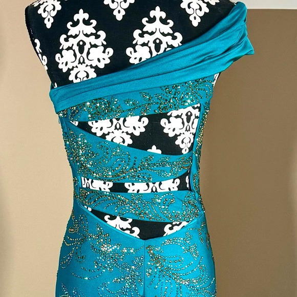 Johnathan Kanye 2872 Teal Blue gown - Picture 5 of 8